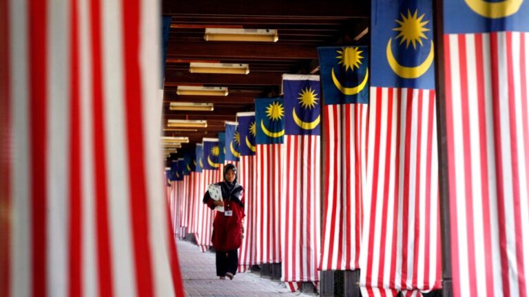 Pewaris Mendiang Sultan Klaim $15 Miliar, Aset Malaysia di Dunia Terancam